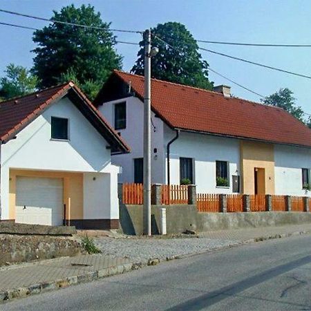 Apartman V Pensionu U Holzaepfelu Červený Kostelec المظهر الخارجي الصورة