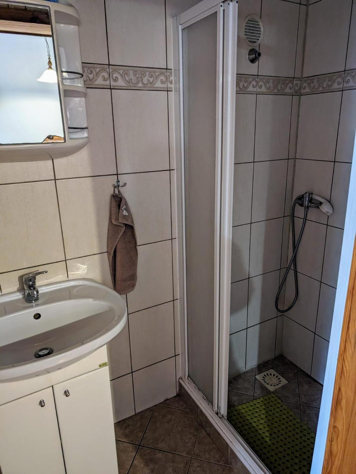 Apartman V Pensionu U Holzaepfelu Červený Kostelec المظهر الخارجي الصورة